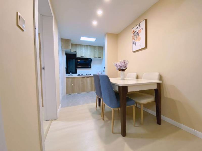 Housing image — Dining Area