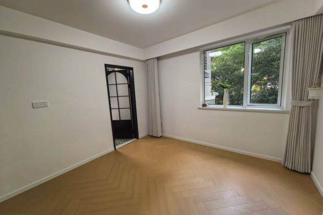2BR Apartment at Springdale Gardens (L9/L12)