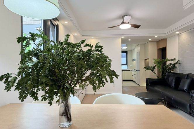 3BR Apartment near Plaza 66
