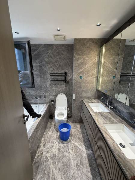 Housing image — Bathroom