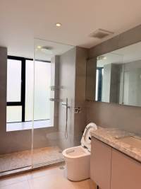 Housing image — Bathroom
