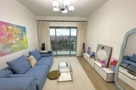 High-Floor Spacious 2BR Apartment near Jiangsu Rd Metro