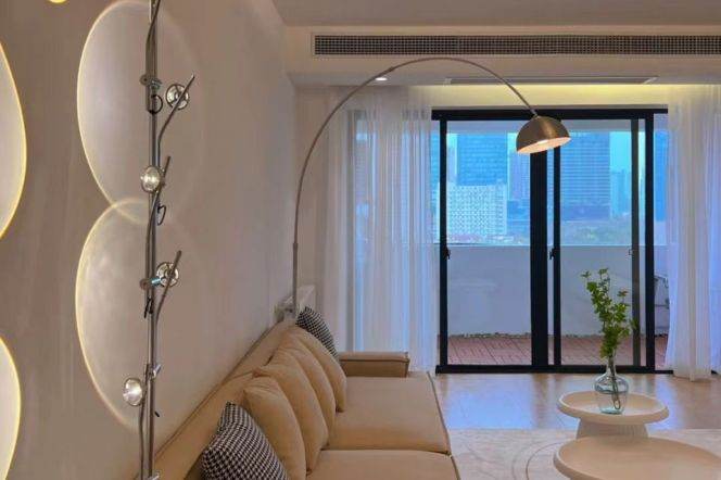 3BR Apartment in Old Xuhui with Outstanding View