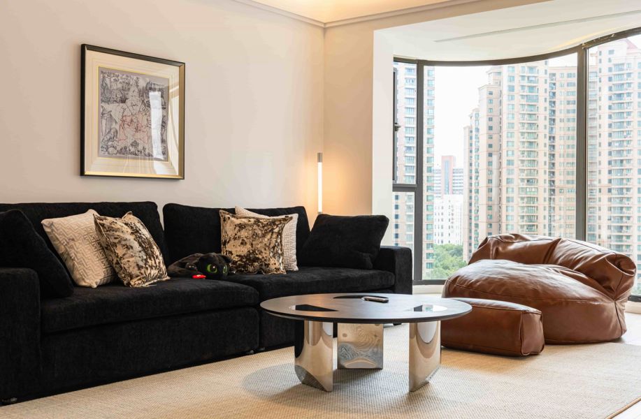 Housing image — Living Room