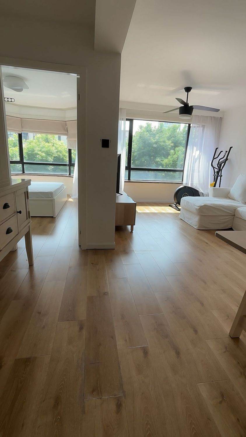 Housing image — Living Room
