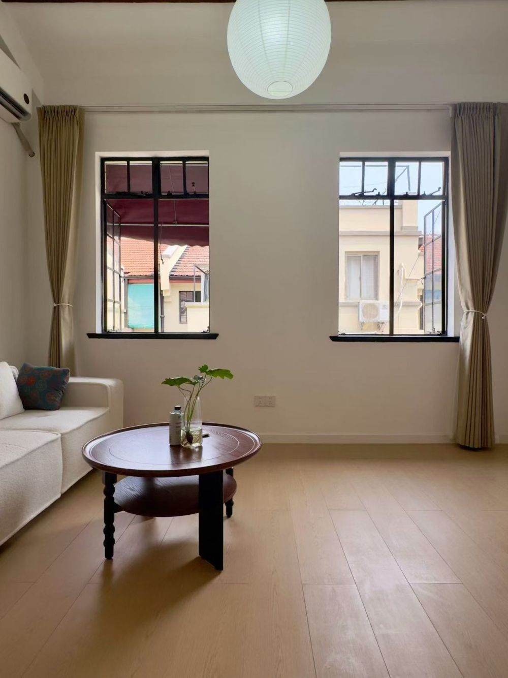 Housing image — Living Room