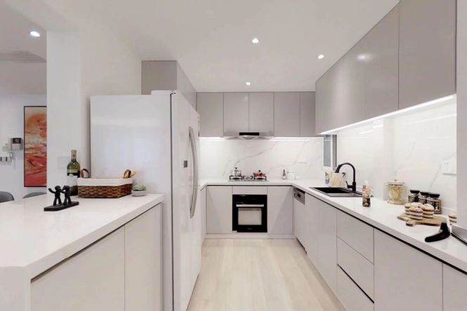 Spacious 3BR Apartment at Mingyuan Century City (L1/L10/L12)