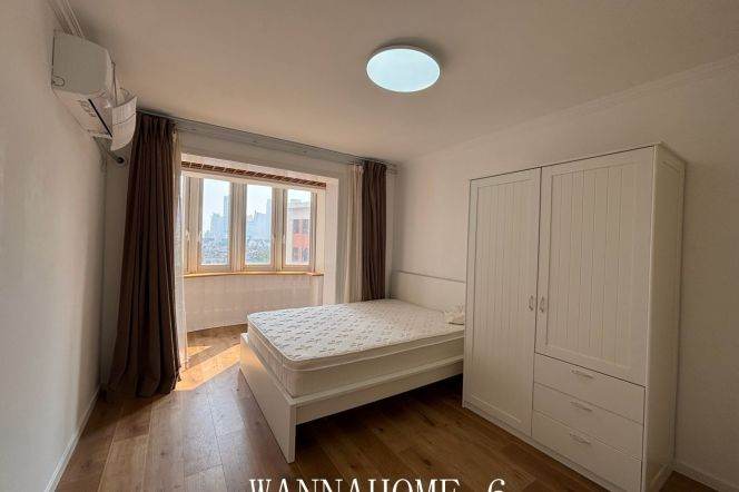 1BR Apartment in Jing'an (L2/L7/L14)