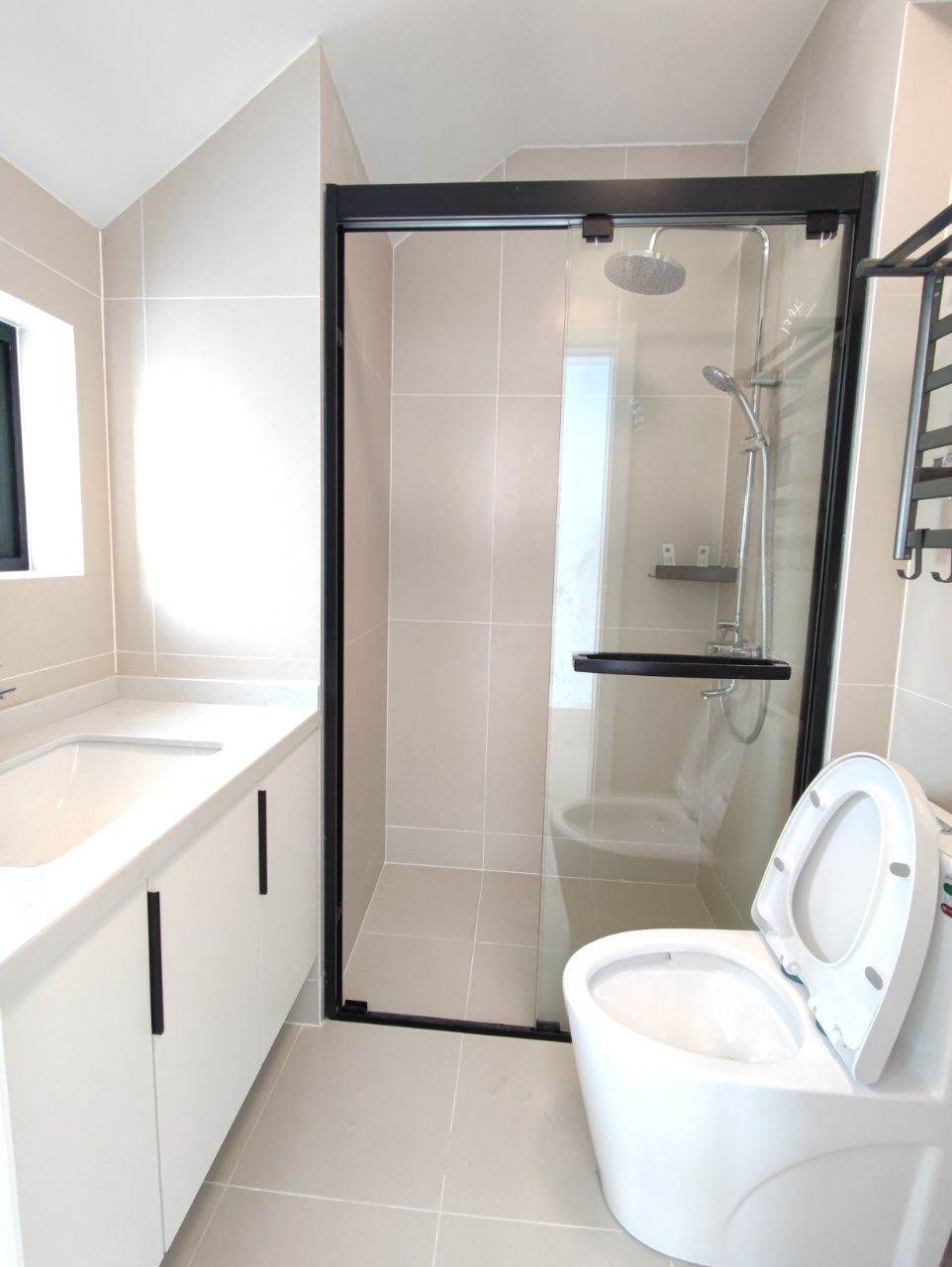 Housing image — Bathroom