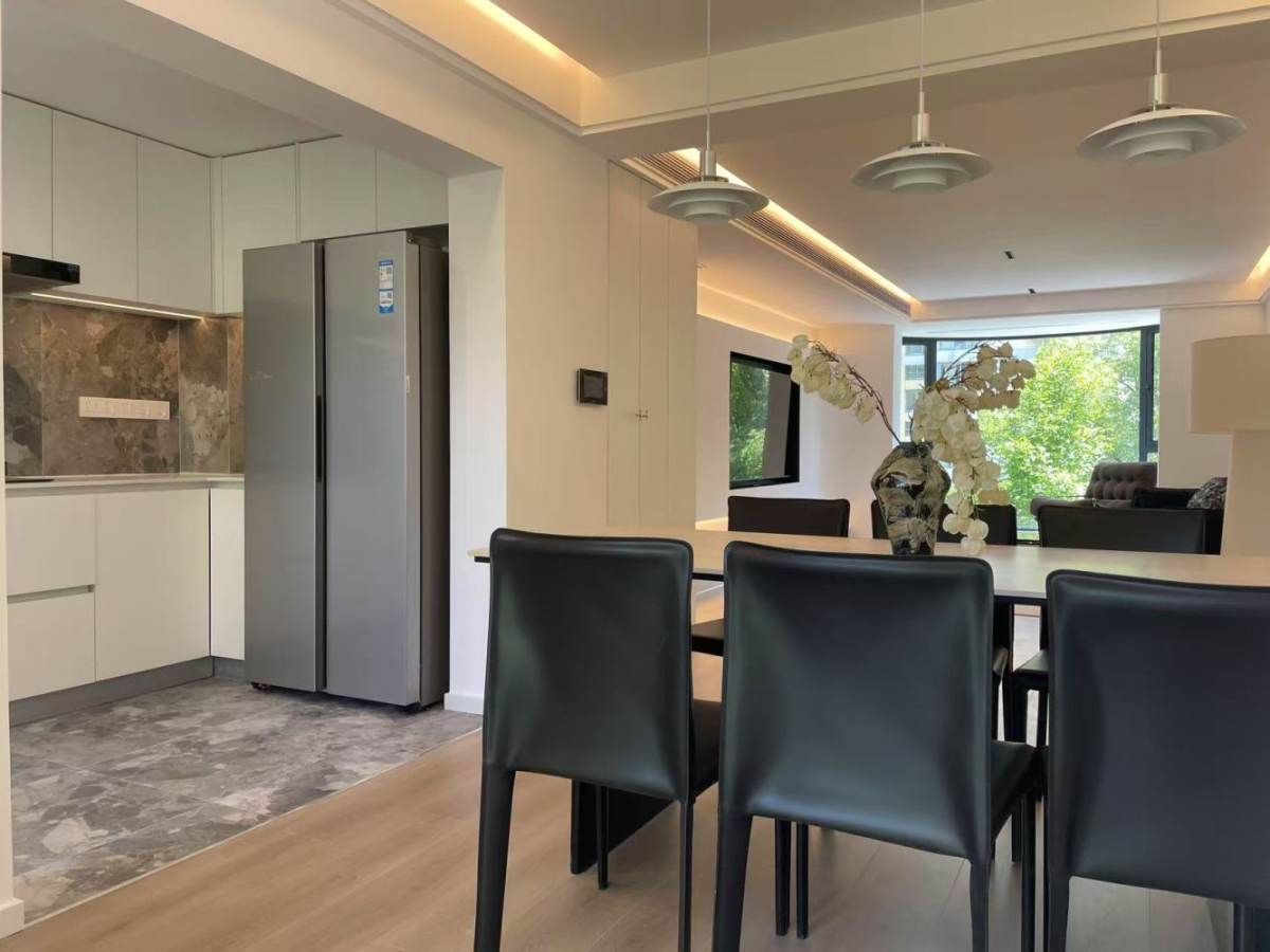 Housing image — Living Room