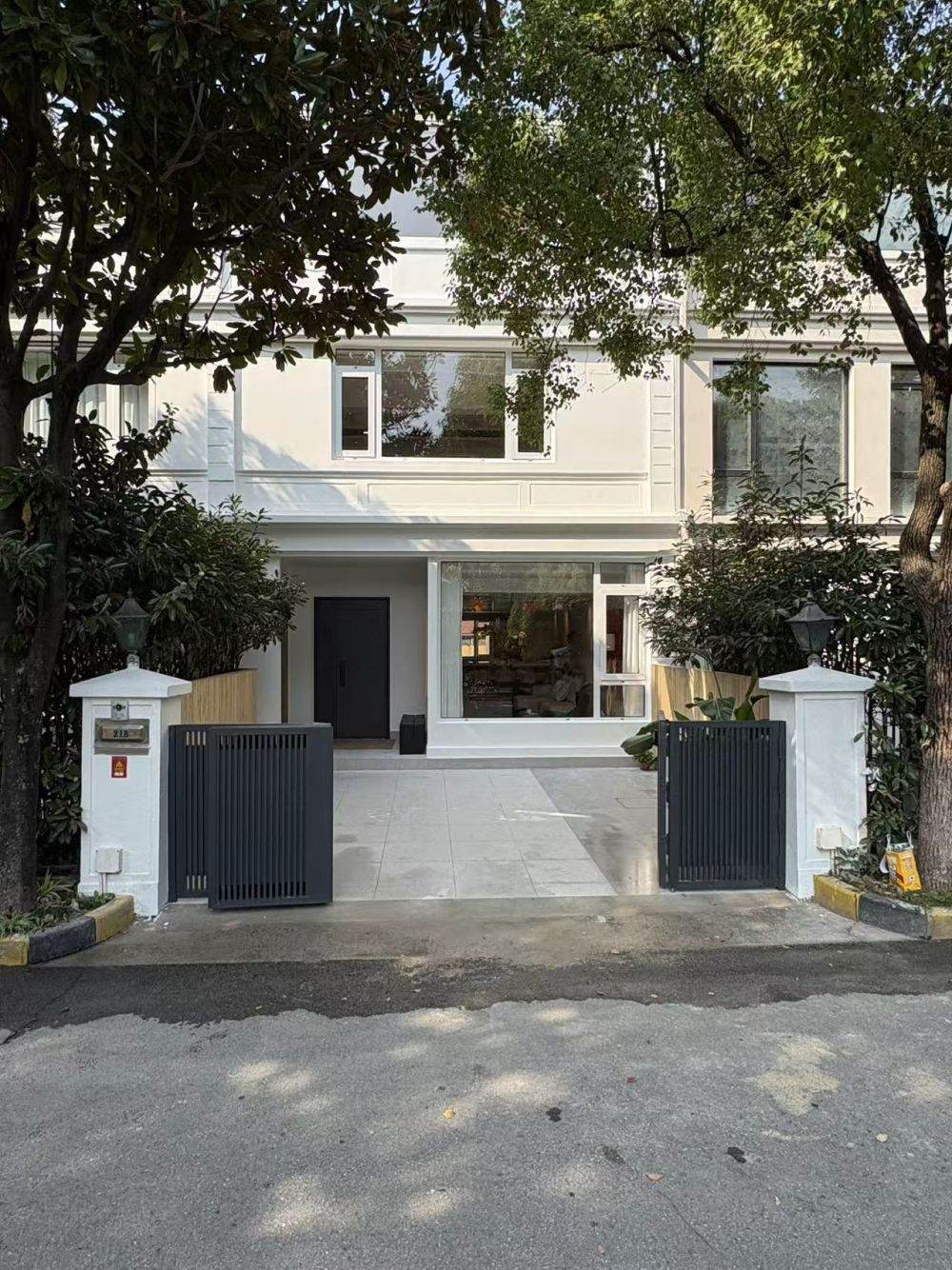 Housing image — Building Exterior