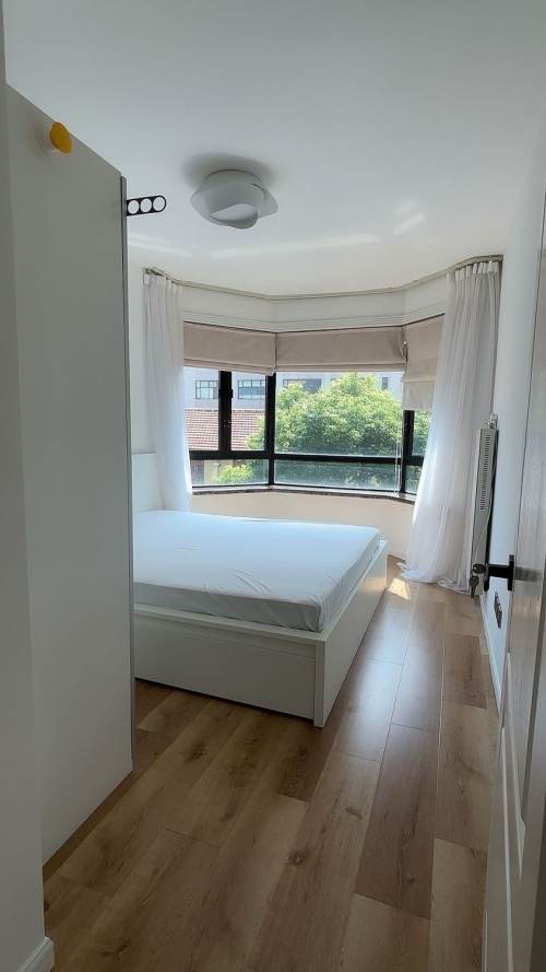 Housing image — Bedroom