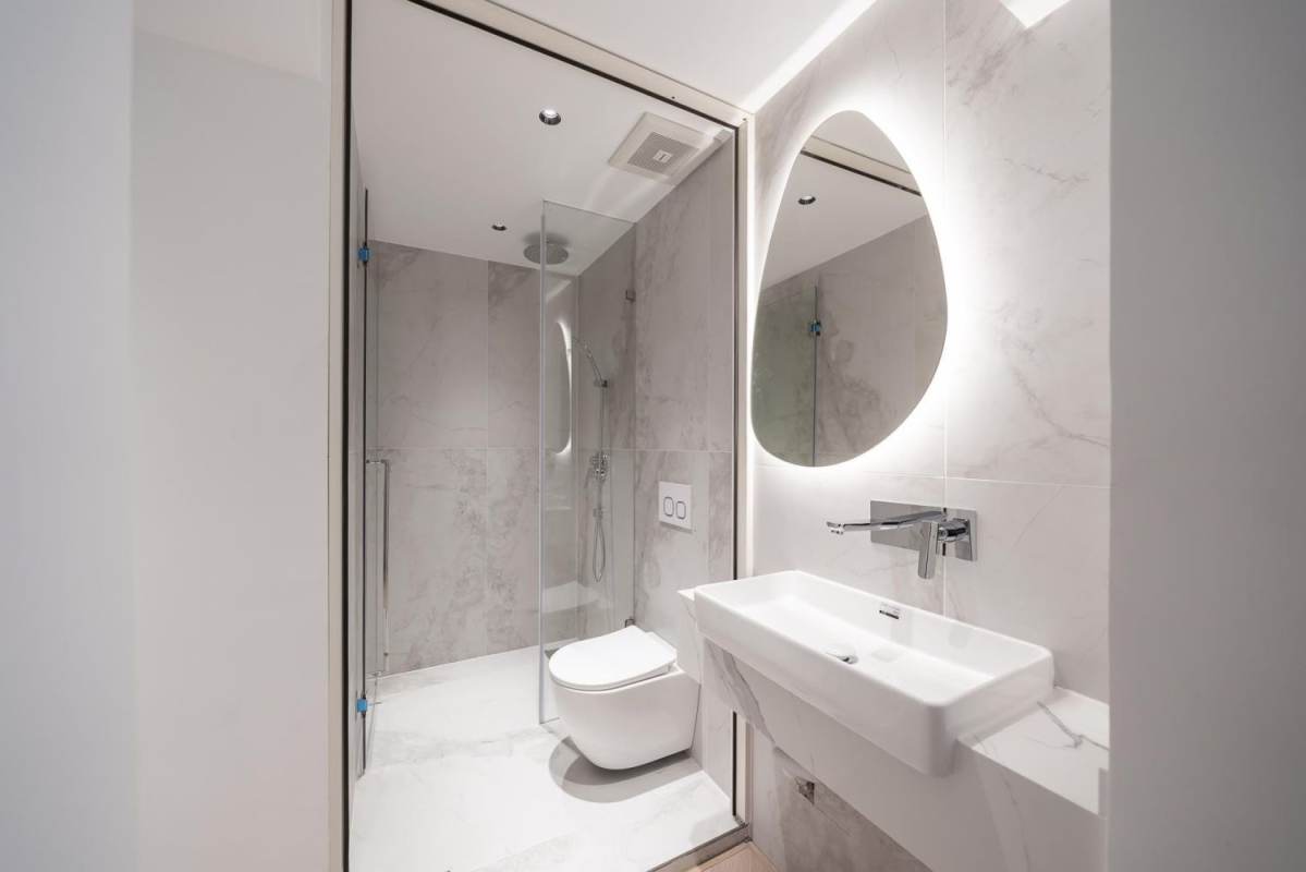 Housing image — Bathroom