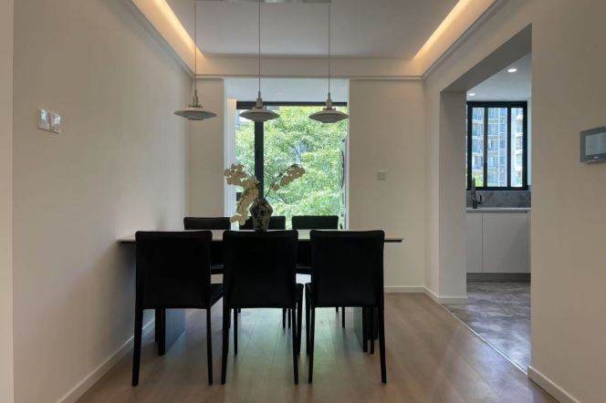 3BR Apartment near Zhongshan Park with Floor-to-Ceiling Windows (L2/L3/L4)