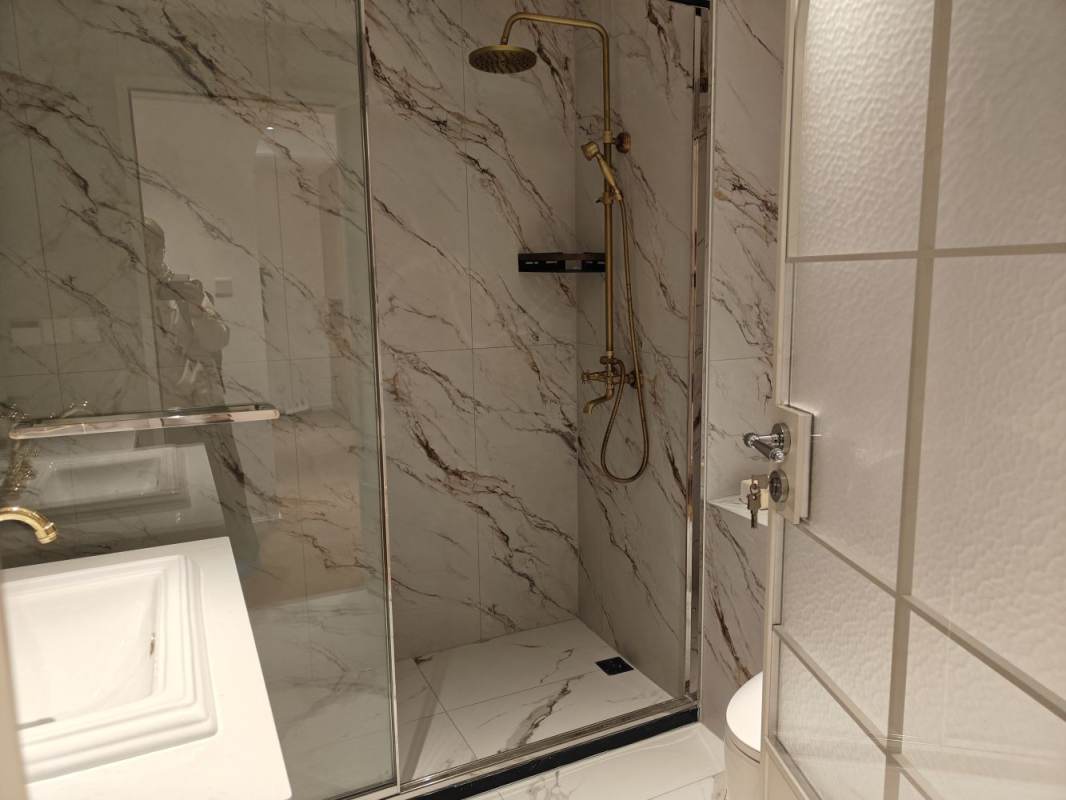 Housing image — Bathroom