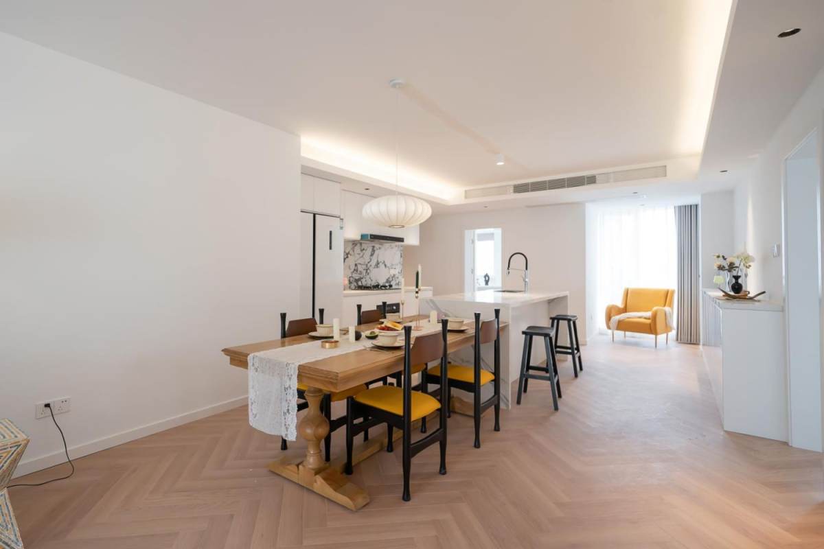 Housing image — Dining Area