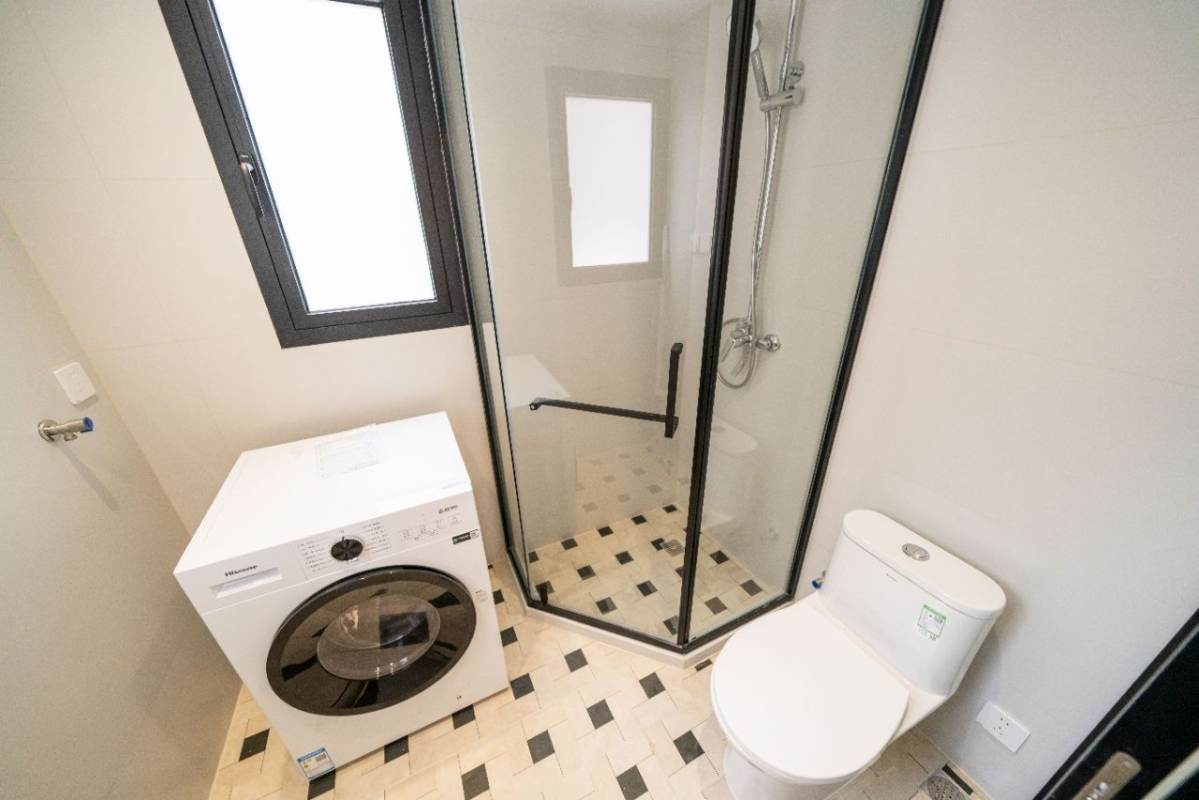 Housing image — Bathroom