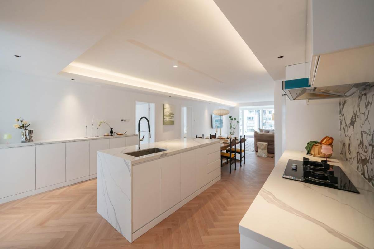 Housing image — Kitchen