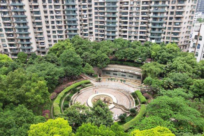 2BR Apartment at Da'an Garden (L13/L14)