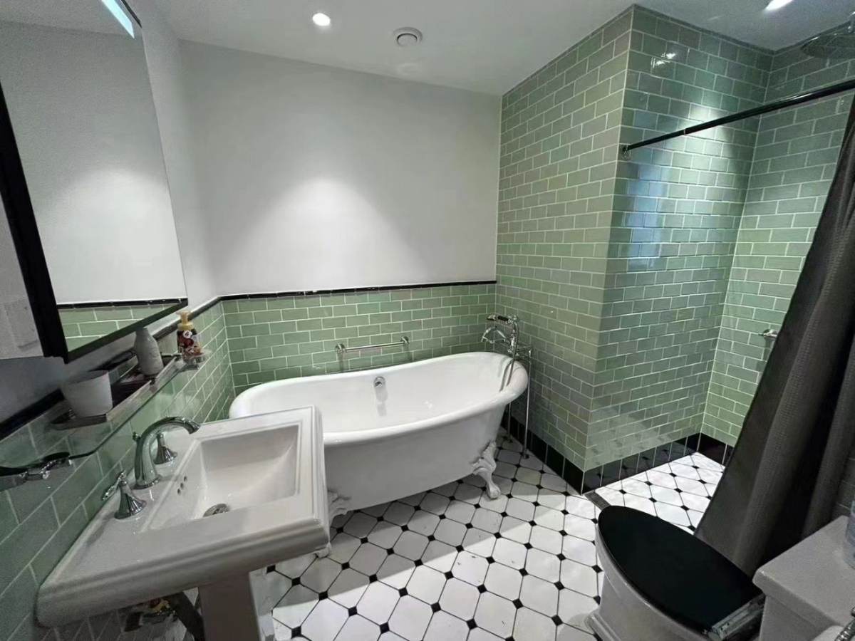 Housing image — Bathroom