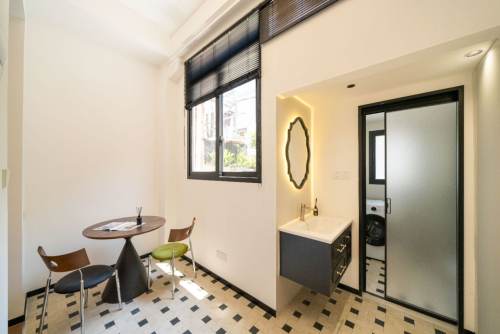 Housing image — Bathroom