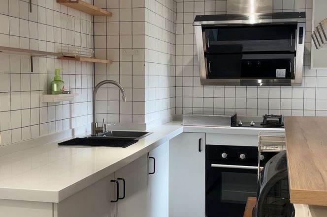 2BR Apartment near IAPM (L1/L10/L12)