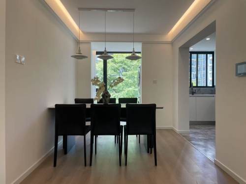 Housing image — Living Room