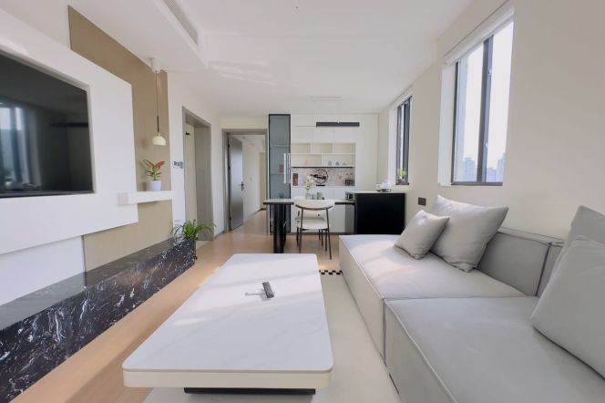 Spacious 1BR Apartment in Gubei (L2/L3/L4)