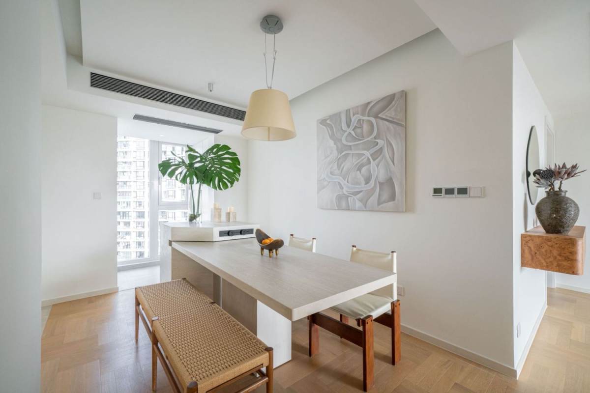 Housing image — Dining Area