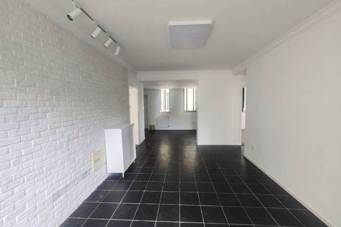 3BR Apartment in Old Xuhui