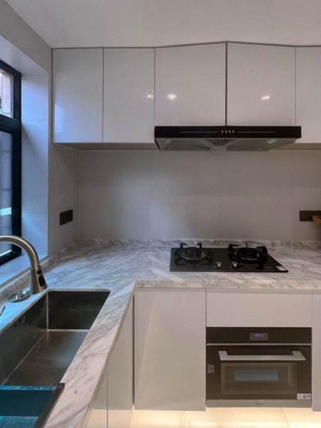 Housing image — Kitchen