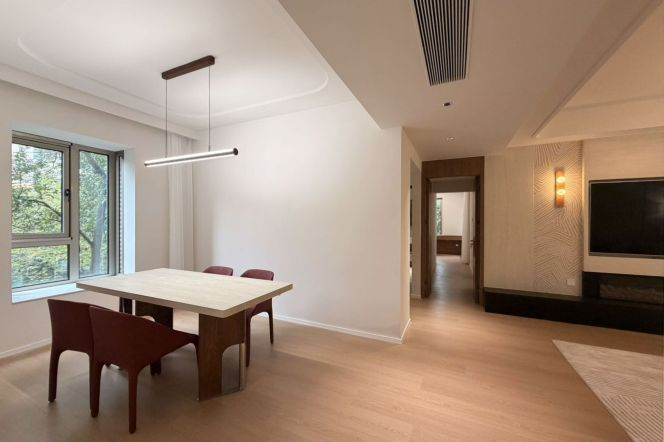 Spacious 2BR Apartment near Century Park Metro