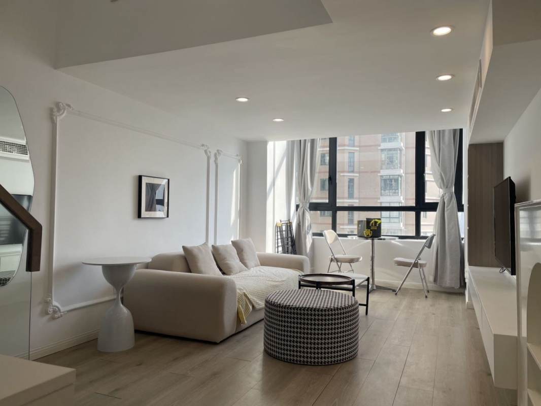 Housing image — Living Room