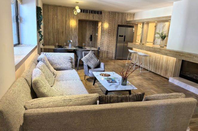 3BR Apartment near South Huangpi Road Metro (L1/L10/L13/L14)