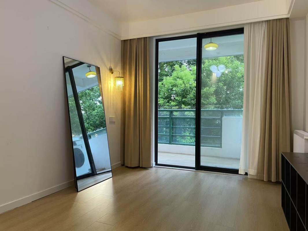 Housing image — Bedroom