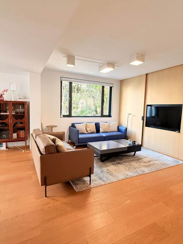 Housing image — Living Room