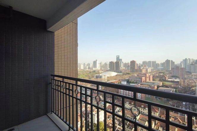 High-Floor 2BR Apartment at Joffre Garden (L1/L10/L12)