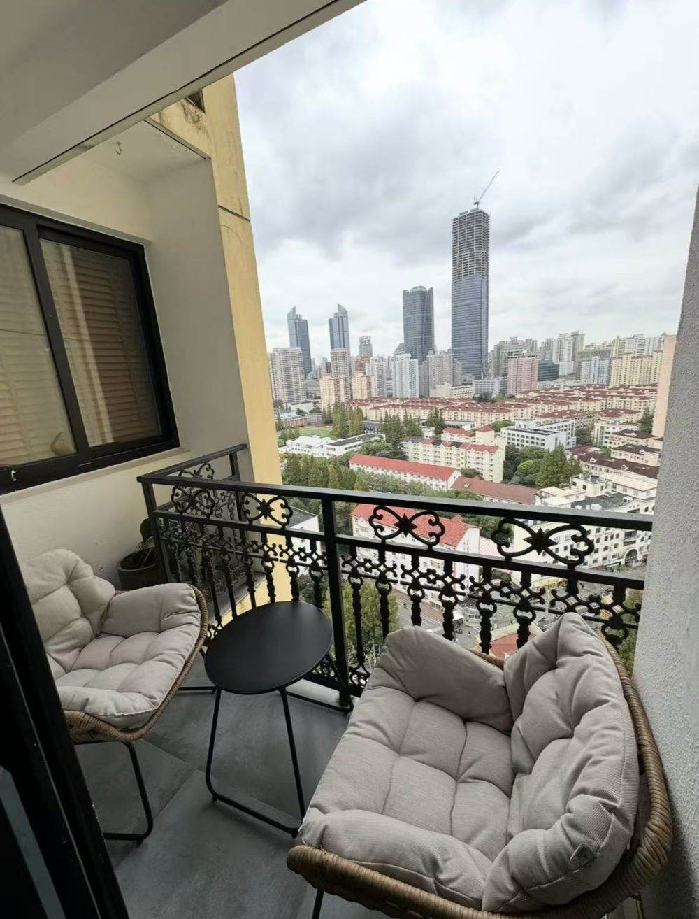 Housing image — Balcony