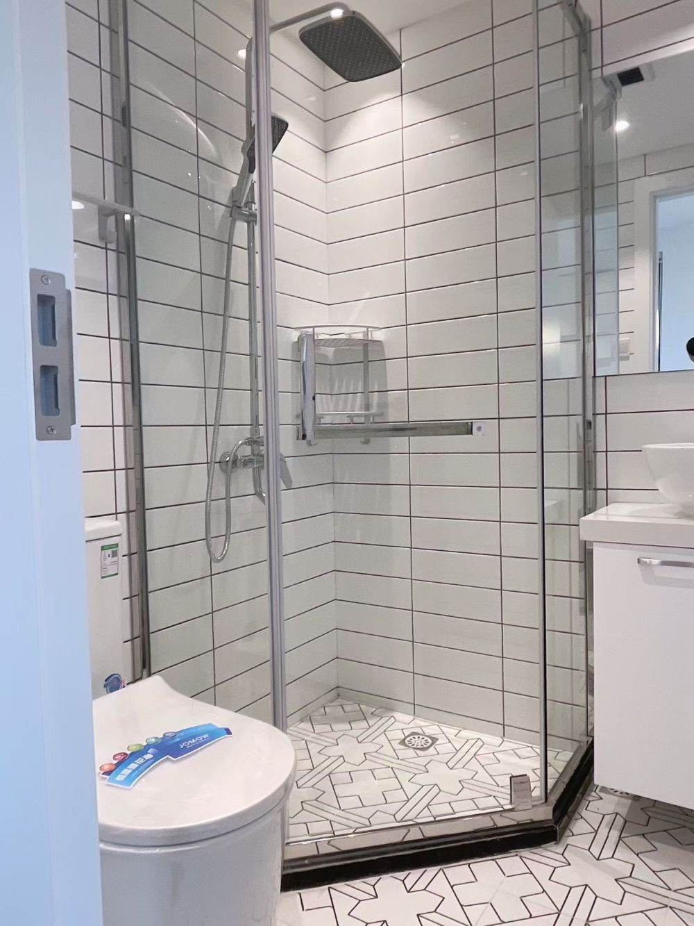Housing image — Bathroom