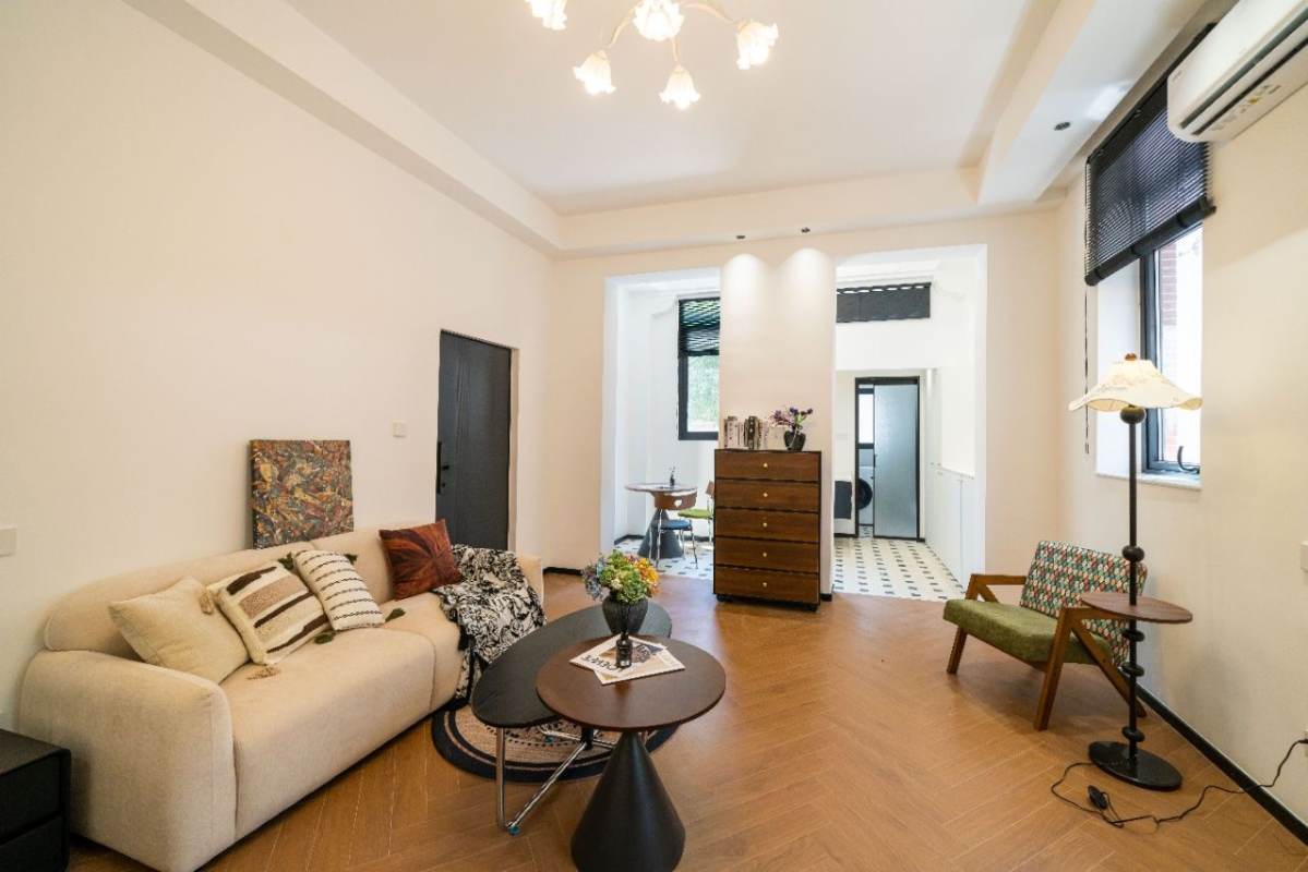 Housing image — Living Room