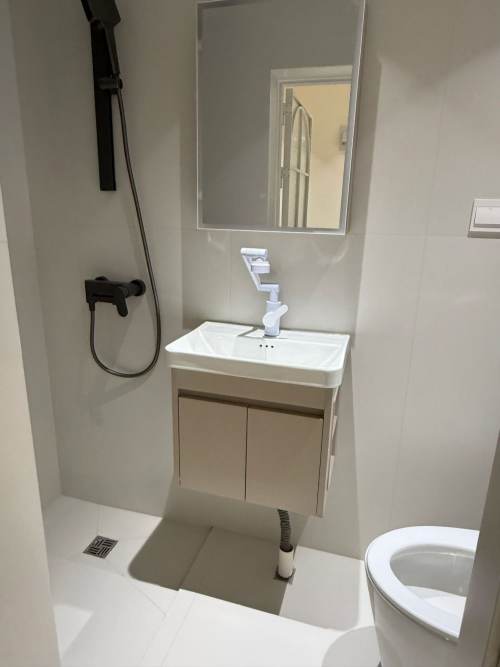 Housing image — Bathroom
