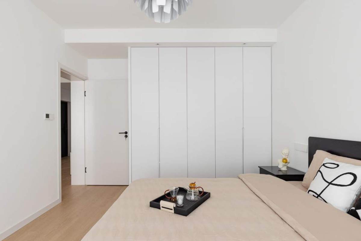Housing image — Bedroom