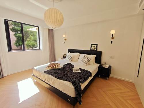 Housing image — Bedroom