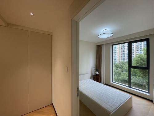 Housing image — Bedroom