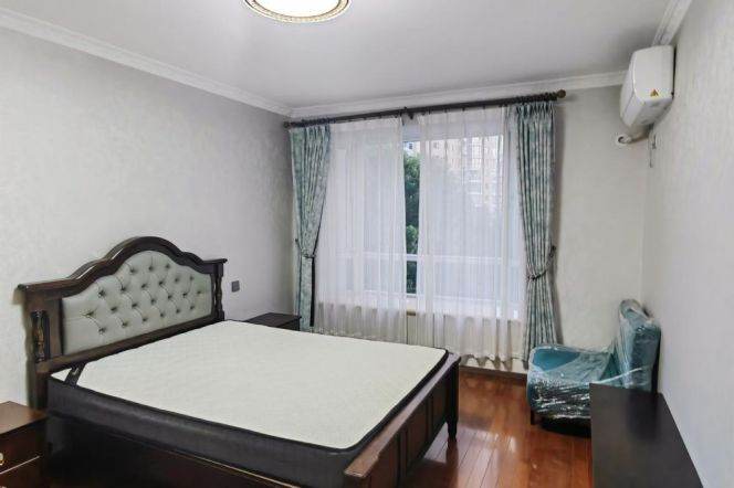 3BR Apartment near West Yan'An Rd Metro (L3/L4)