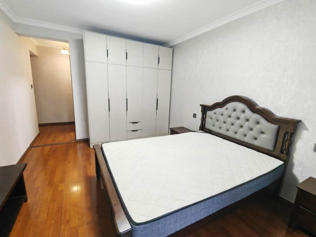 Housing image — Bedroom