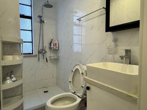 Housing image — Bathroom
