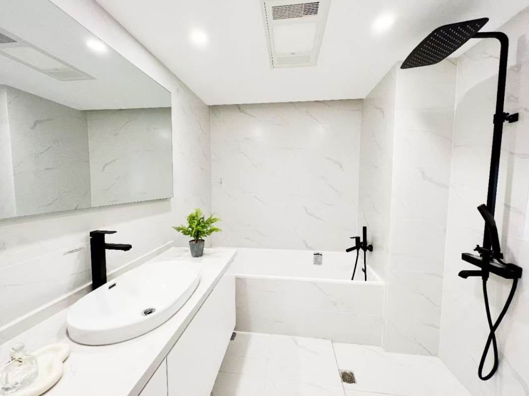 Housing image — Bathroom