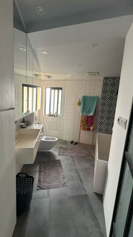 Housing image — Bathroom