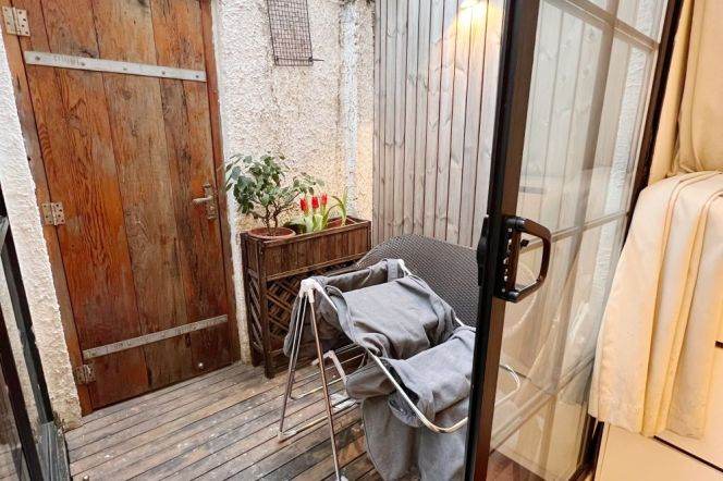 1BR Lane House in Old Xuhui with Private Garden (L1/L7)
